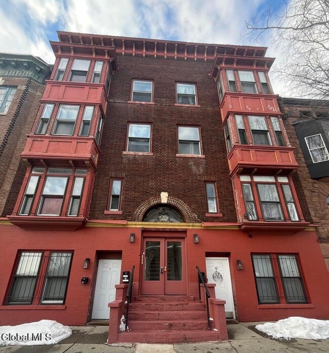 Building Photo - 9 St Joseph's Terrace Unit 2A