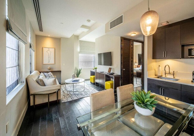 Building Photo - 520 8th Ave Unit FL2-ID1039010P