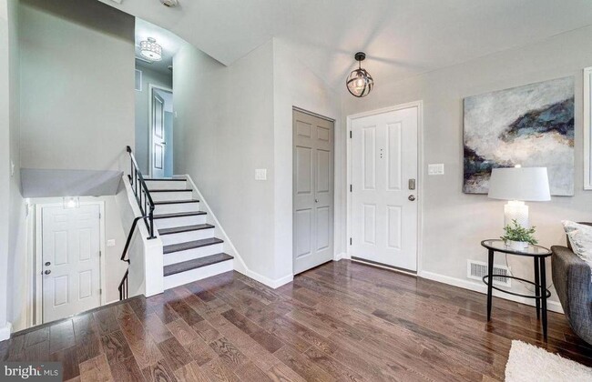 Photo - 4207 Woodland Dr