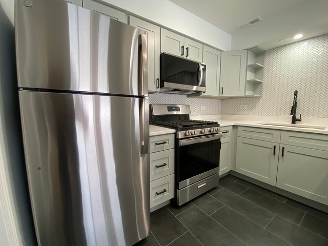 Photo - 1455 W Fullerton Ave Unit 204