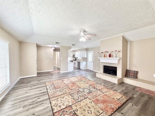 Photo - 13330 Cologne Dr