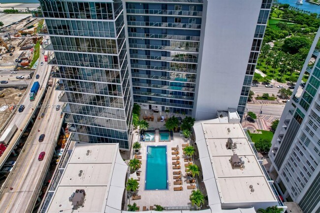 Photo - 1100 Biscayne Blvd Unidad 4002