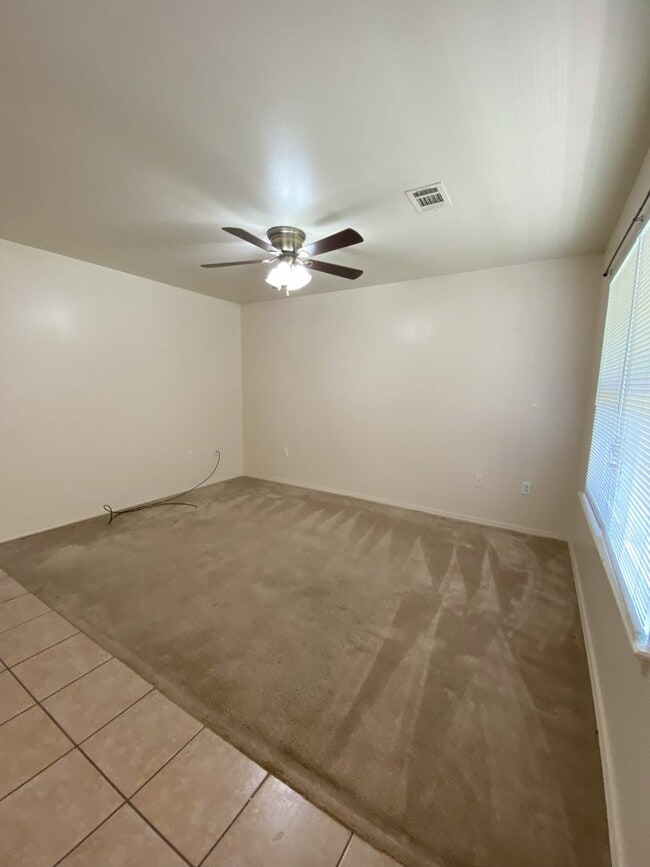 Photo - 108 Poplar St