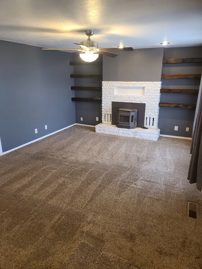 Photo - 1376 Cedar St