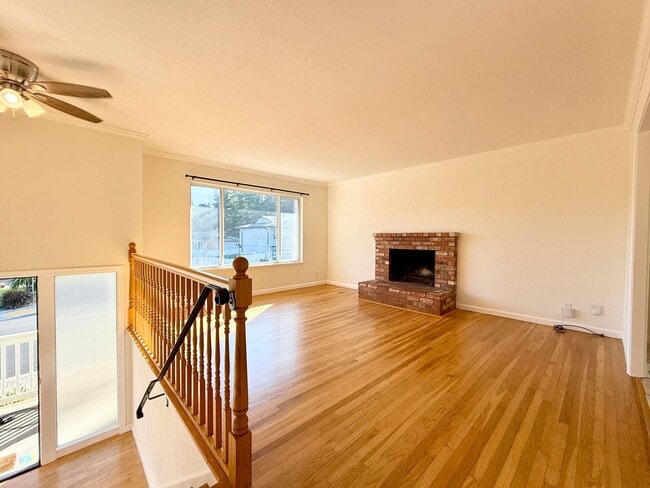 Photo - Newly Refreshed 4-Bed/3-Bath House WITH BONUS ROOM