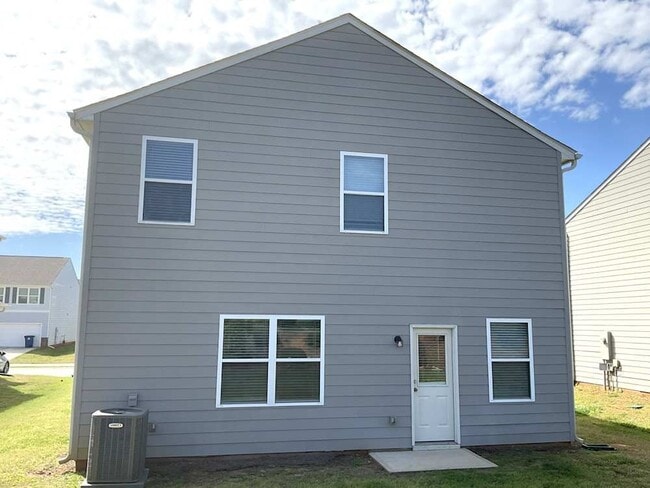 Photo - 6328 Avery St SW