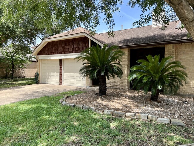Building Photo - 3702 Echo Grove Ln