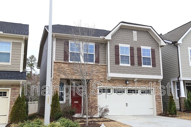 Photo - 215 Begen St