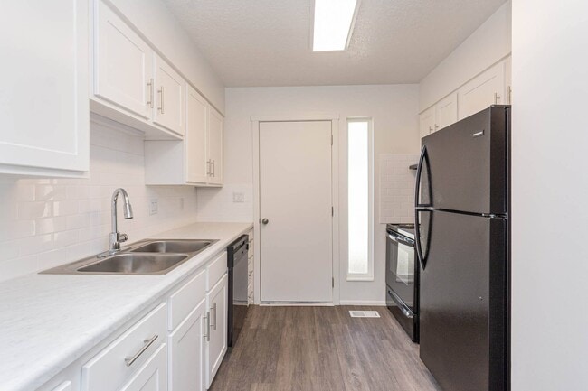 Cadence Apartment Homes