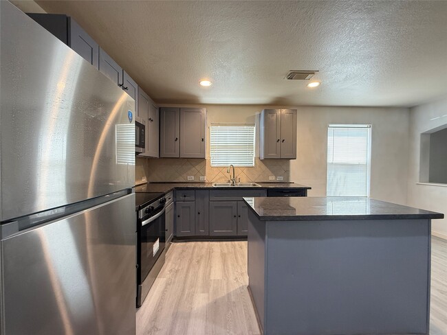 Photo - 17927 Branch Creek Dr