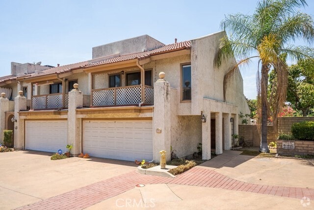 Building Photo - 1432 E Foothill Blvd Rental