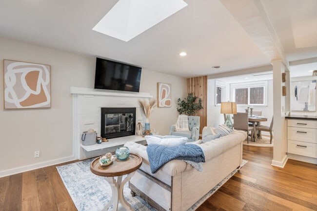 Photo - 6404 47th Ave SW Unidad ID1231215P