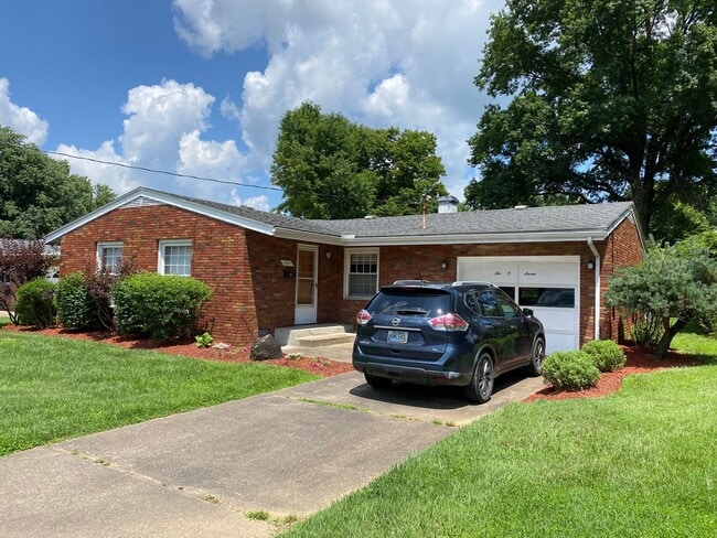 Building Photo - Brick Ranch