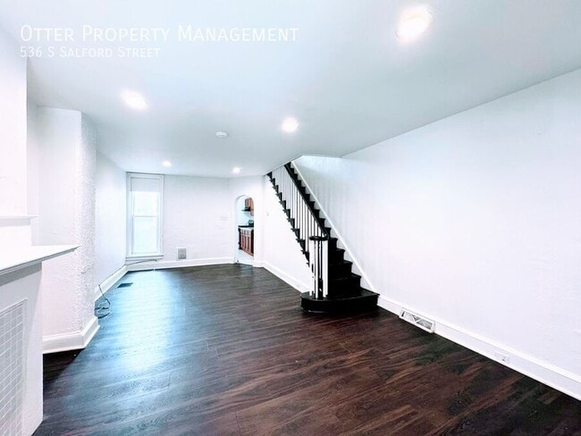 Photo - 536 S Salford St