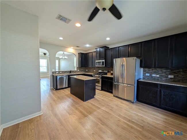 Photo - 248 Oak Creek Way