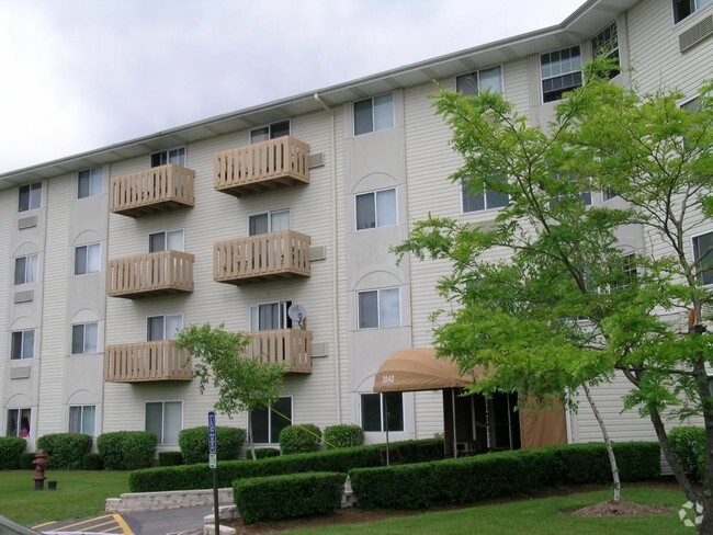 Building Photo - Beechwood at the Preserve Rental