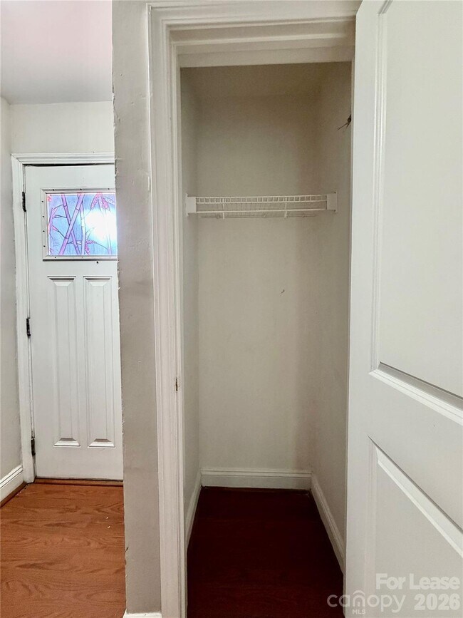 Photo - 1207 Green Oaks Ln Unit J