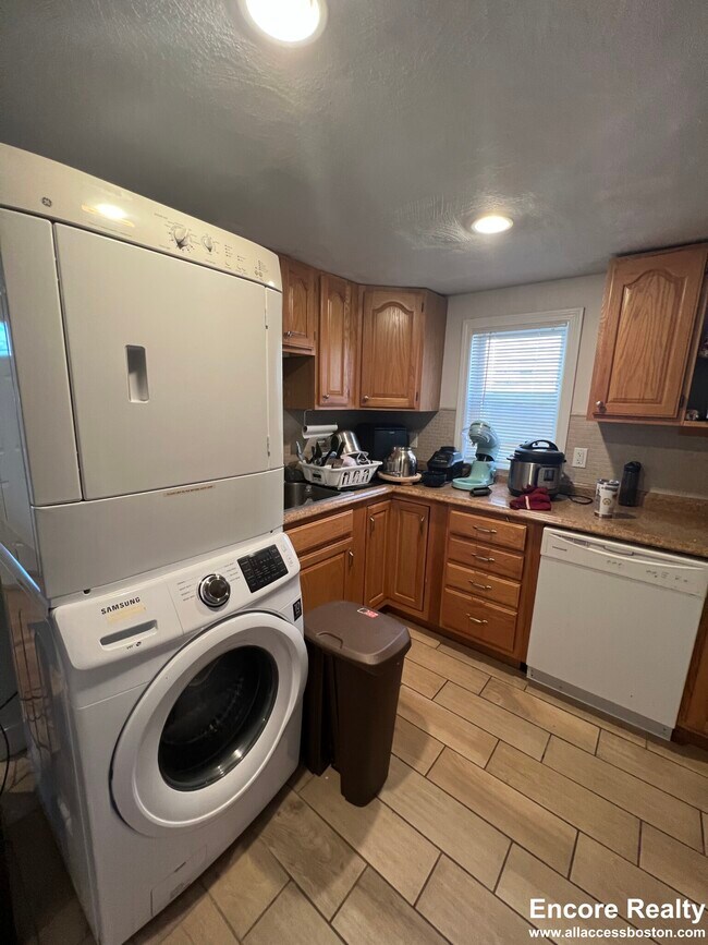 Photo - 23 Lambert St Unit 01