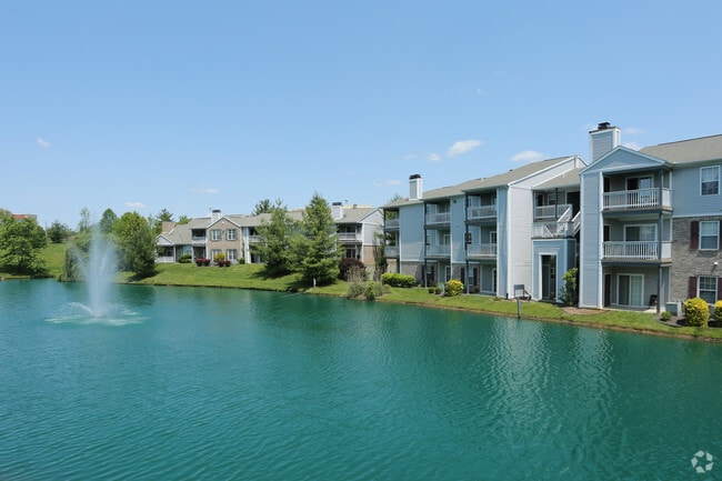 2BR, 1BA - 964 SF - Kitchen - Copper Creek Townhomes