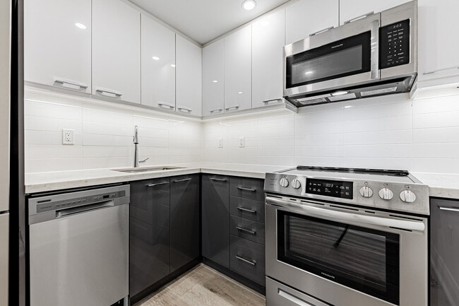 Photo - 191 Sherbourne St