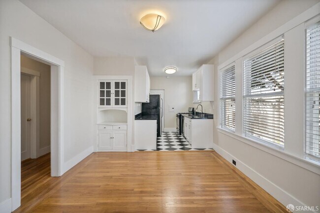 Building Photo - 1375 Sacramento St Rental
