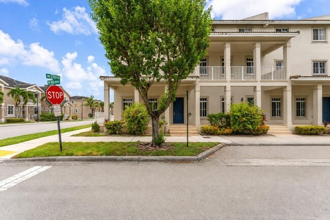 Building Photo - 27021 SW 140th Path