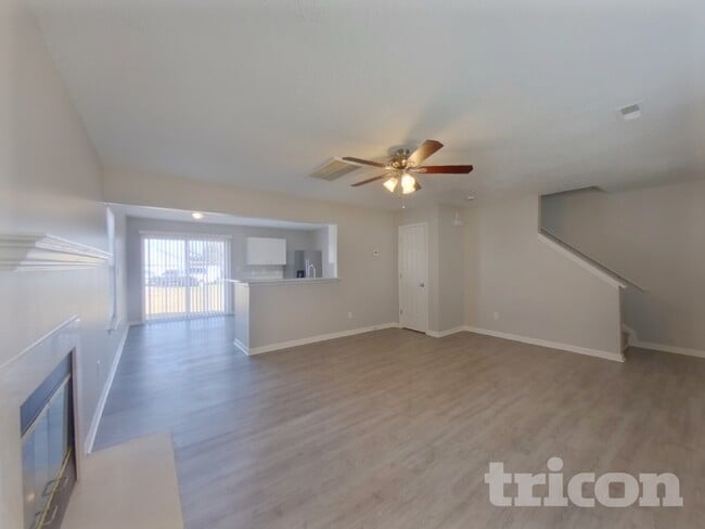 Photo - 9612 Aventide Ln