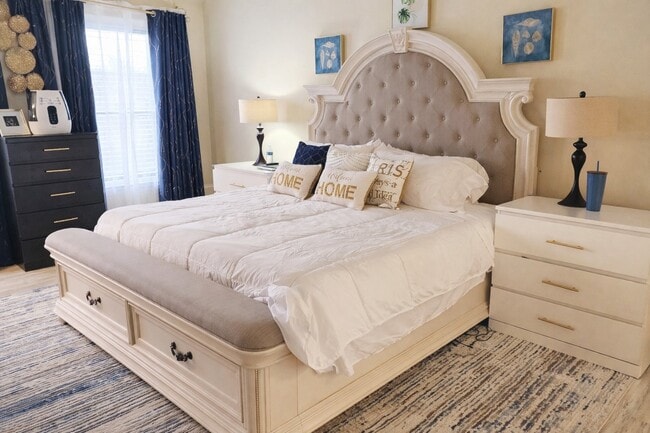 Photo - 11401 Rolling Green Pl