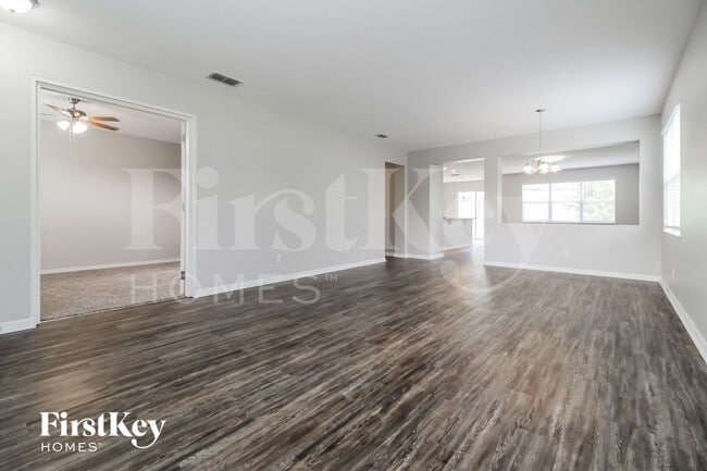 Photo - 2796 Grassmoor Loop