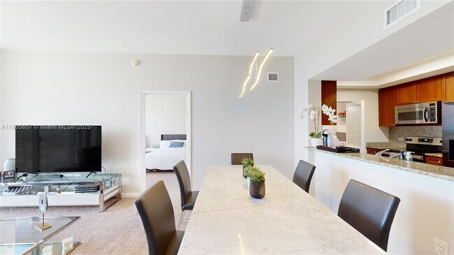 Photo - 19501 W Country Club Dr Unidad PH-10