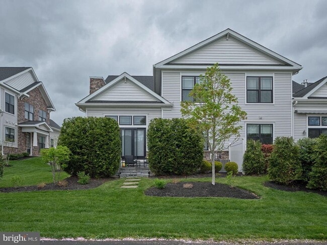 Photo - 14 Dogleg Ln