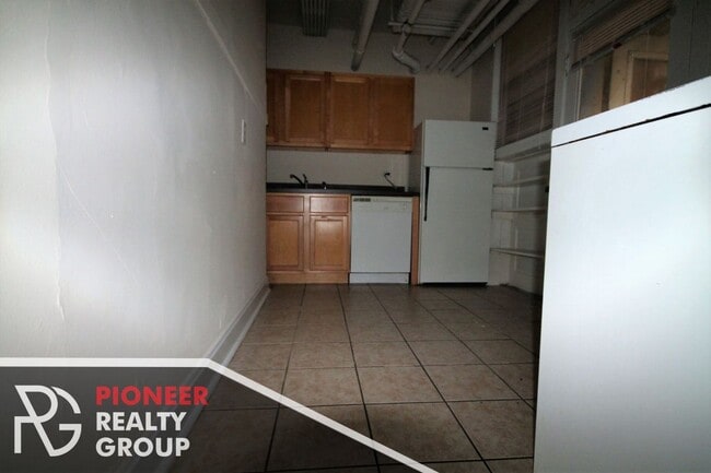 Photo - 1926 W Winona St Unit G