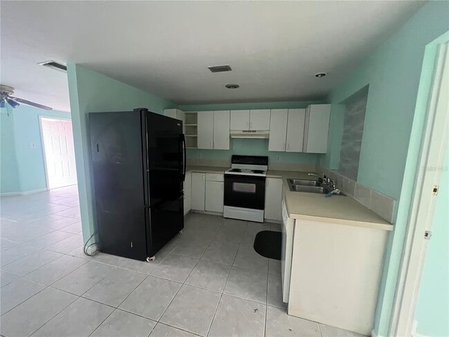 Photo - 394 Ferris Dr NW