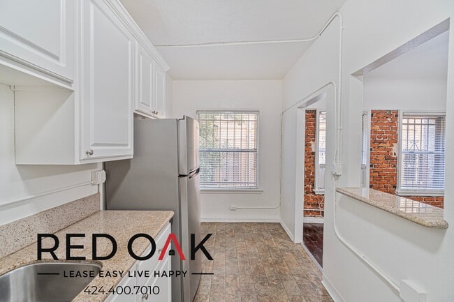 Photo - 849 S Oxford Ave Unidad 103