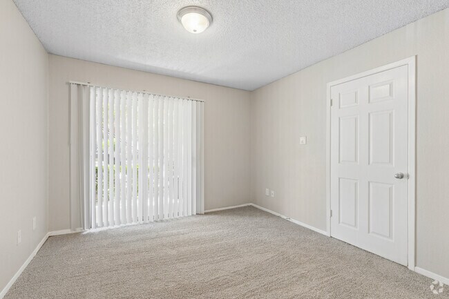 A1 1BR, 1BA - 525SF - Bedroom