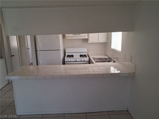 Photo - 6966 Issac Ave