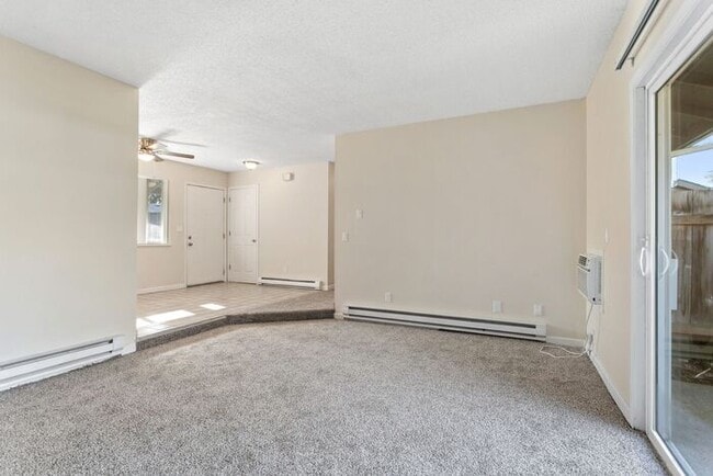 2 Bedroom Home, pets welcome!! - 2 Bedroom Home, pets welcome!!