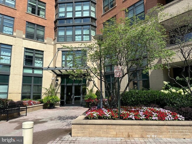 Building Photo - 1830 Fountain Dr Unit 607 Rental