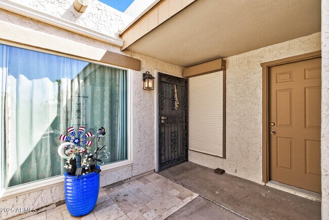 Photo - 258 W Maya Dr