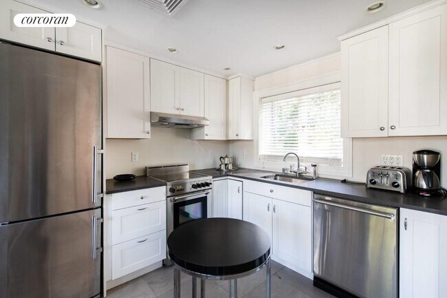 Photo - 13 Norton Pl