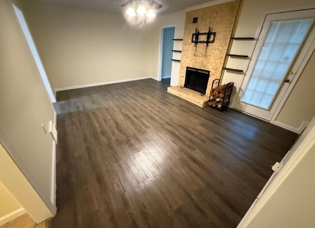 Photo - Beautifully updated 3-bedroom, 2.5-bathroom home