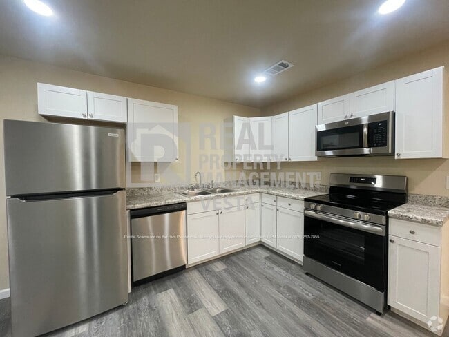 Building Photo - 308 S Third Street-Apartment 3 Unit Apartment 3