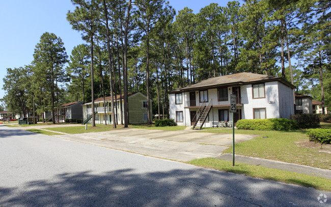 Building Photo - Pineview Apartments