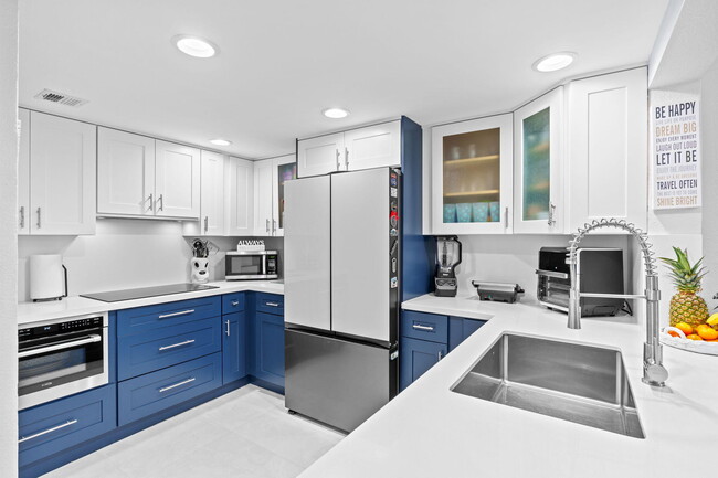 Building Photo - 9050 NW 28th St
