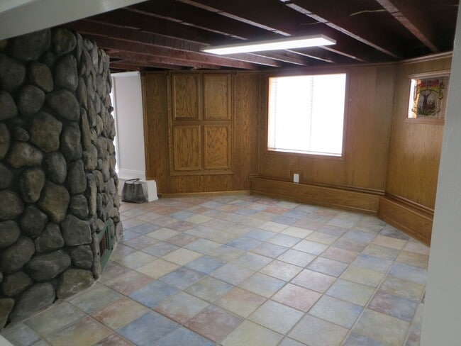 Photo - 1361 C St Unit #B