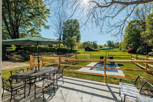 Photo - 253 Tophet Rd