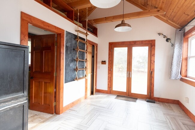 Photo - 4 Bedroom house conveniently located in Florence