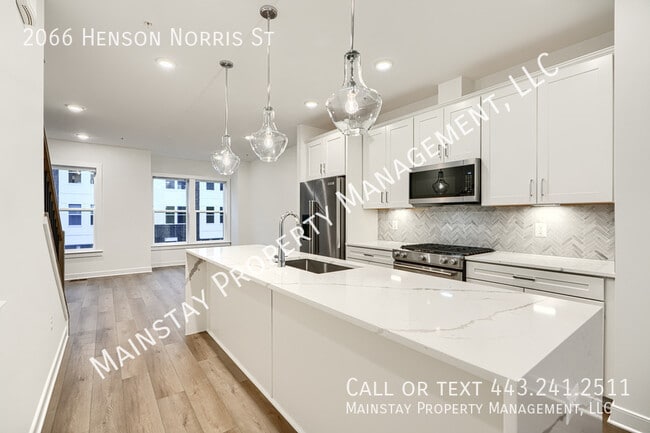 Photo - 2066 Henson Norris St