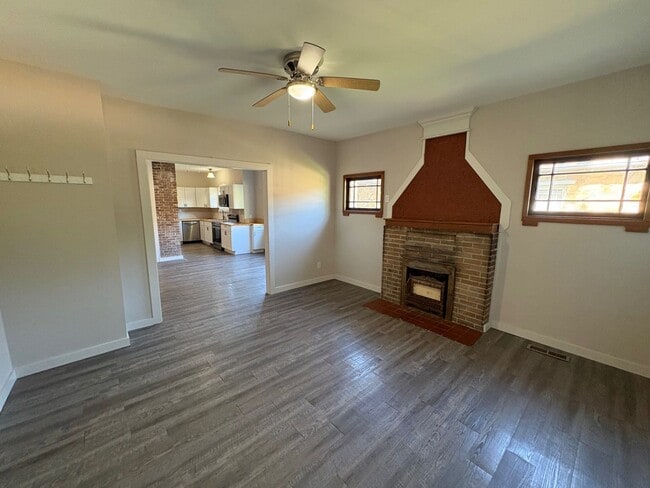 Photo - Charm, location and a great price ! Do not pass this up