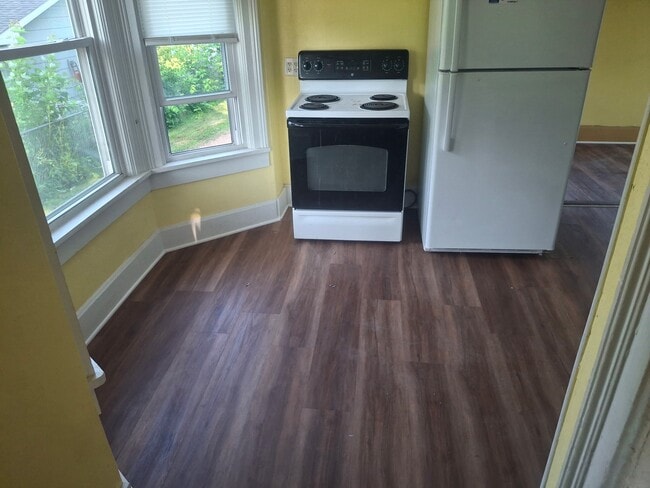 Photo - 208 N Cleveland St Unit A